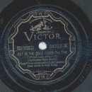 Rudy Vallée and His Connecticut Yankees - Ha-Cha-Cha / Out In The Cold Again