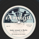 Gerhard Winkler Mit Großem Unterhaltungsorchester, Walter Hauck / Otto Kermbach Und Sein Orchester – Wenn Die Schwalben Ziehen / Jeder Einmal In Berlin